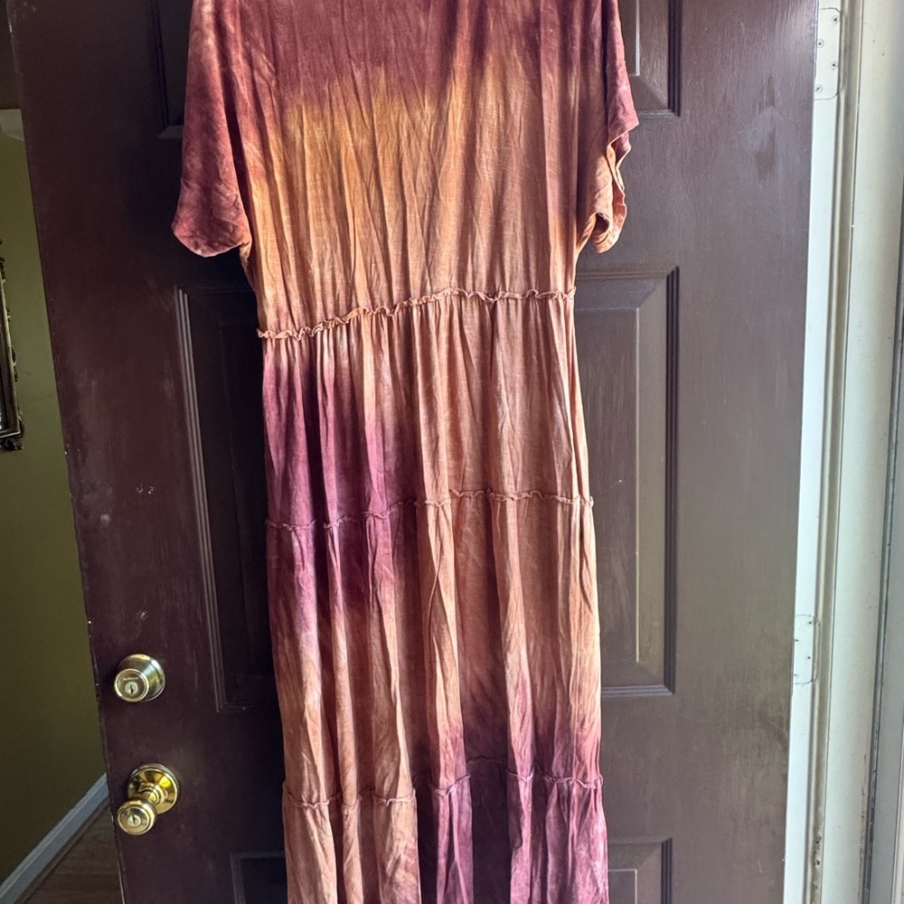 Knox Rose Maxi Dress with pockets - Picture 2 of 3